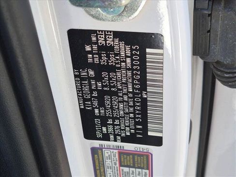 Used 2023 Kia Sorento SX AWD/4WD image 28
