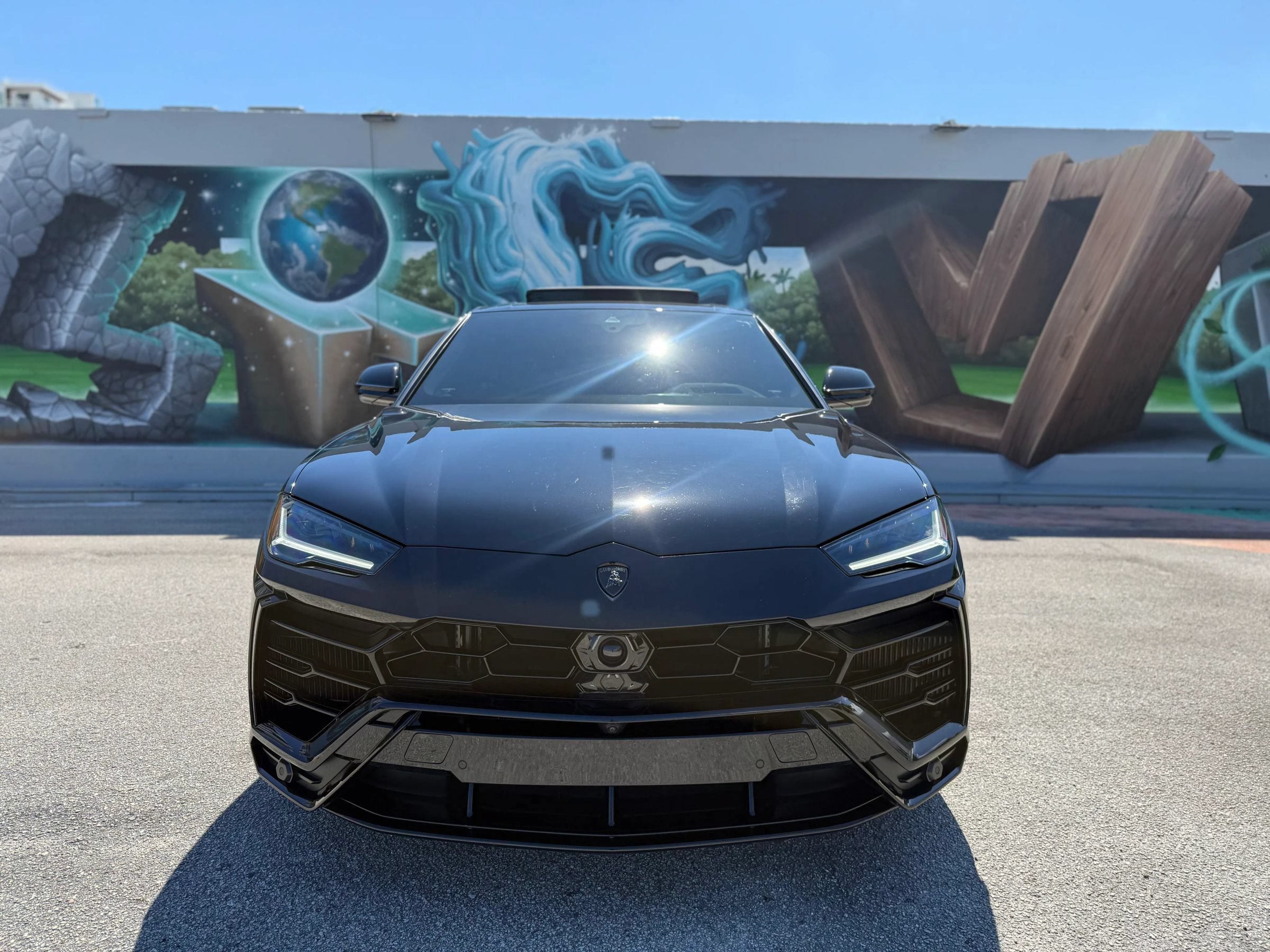 Used 2021 Lamborghini Urus AWD/4WD image 3