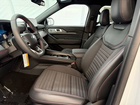 New 2026 Ford Explorer ST-Line image 12