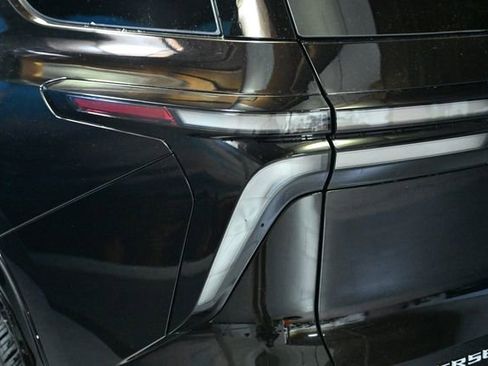 Used 2026 Chevrolet Traverse High Country w/ LPO, Floor Liner Package image 17