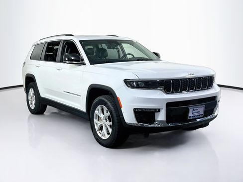 Used 2023 Jeep Grand Cherokee L Limited w/ Luxury Tech Group II AWD/4WD image 3
