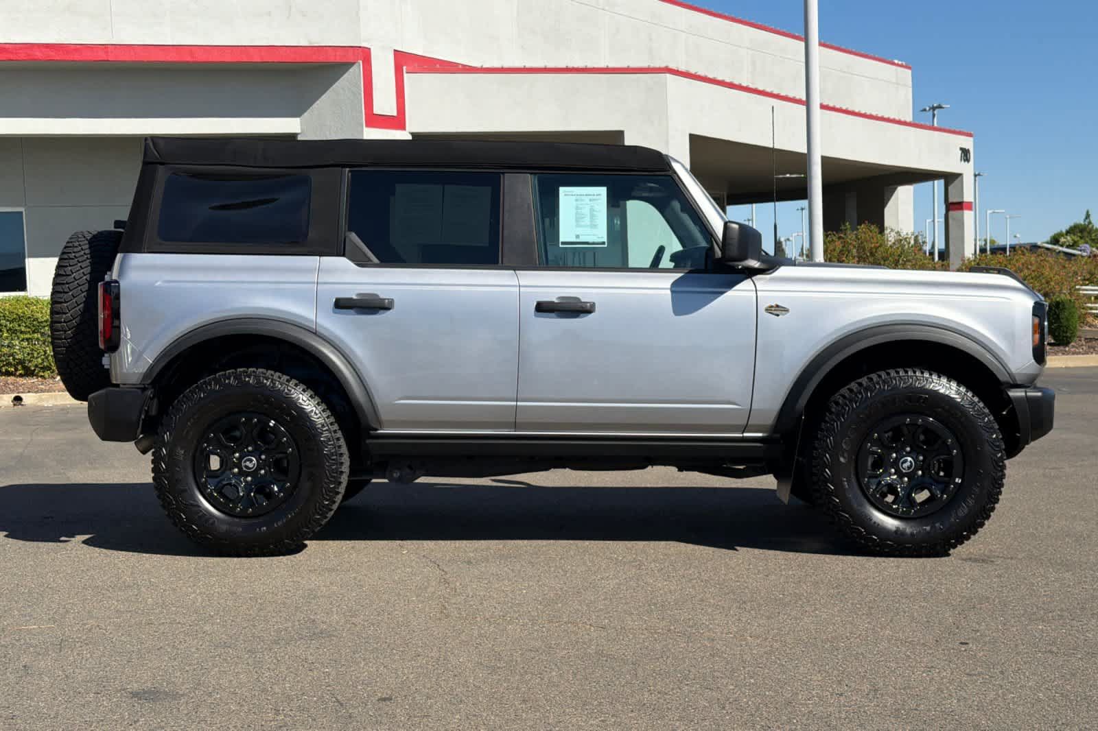 Used 2023 Ford Bronco Wildtrak AWD/4WD image 6