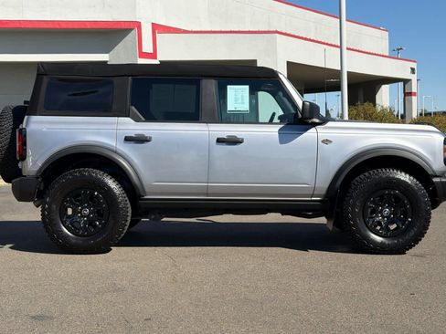 Used 2023 Ford Bronco Wildtrak AWD/4WD image 6