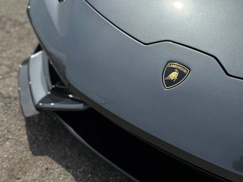 Used 2017 Lamborghini Huracan LP 610-4 AWD/4WD image 36