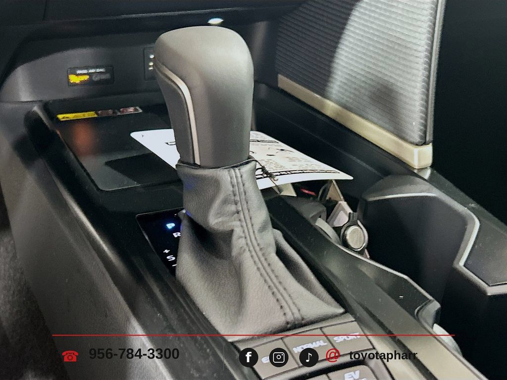 New 2026 Toyota Camry SE w/ Convenience Package FWD image 18