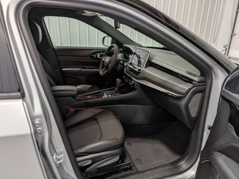 Used 2025 Jeep Compass Trailhawk AWD/4WD image 27
