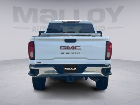 Used 2020 GMC Sierra 2500 2WD Crew Cab w/ Convenience Package image 4