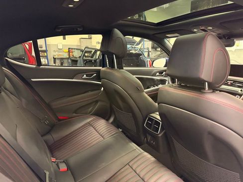 Used 2025 Genesis G70 3.3T Advanced image 26