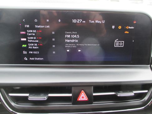 Used 2024 Kia Seltos S AWD/4WD image 16