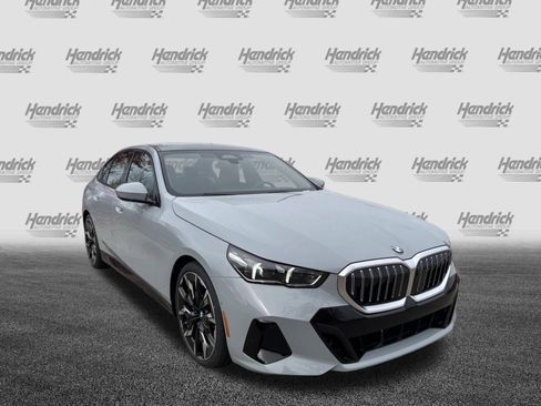 New 2026 BMW 530i w/ M Sport Package RWD image 2