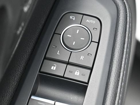 Used 2024 Toyota Grand Highlander AWD image 12