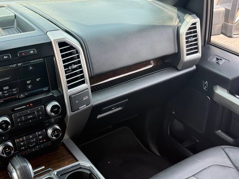 Used 2015 Ford F150 Platinum w/ Equipment Group 701A Luxury AWD/4WD image 23