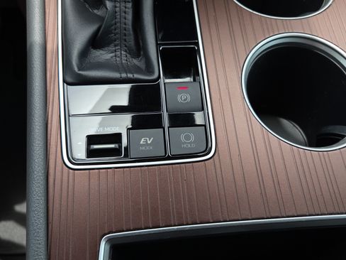 Certified 2021 Toyota Sienna XLE FWD image 23
