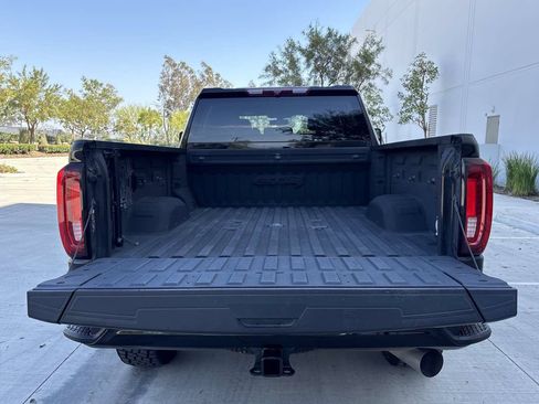 Used 2023 GMC Sierra 2500 AT4 w/ Gooseneck/5TH Wheel Package AWD/4WD image 13