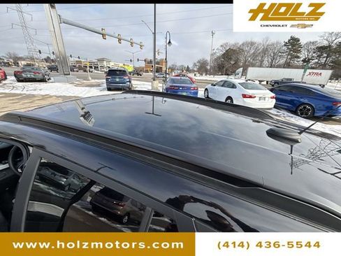 Used 2025 Chevrolet Trax LT w/ Driver Confidence Package image 36