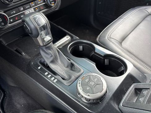 Certified 2025 Ford Bronco Outer Banks AWD/4WD image 27