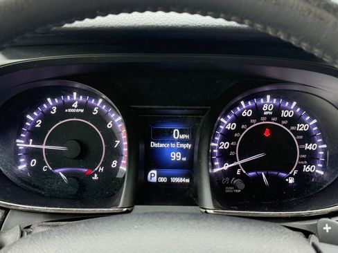 Used 2015 Toyota Avalon XLE image 19