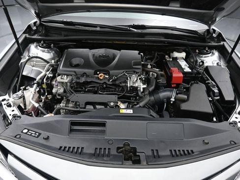 Used 2019 Toyota Camry XLE image 48