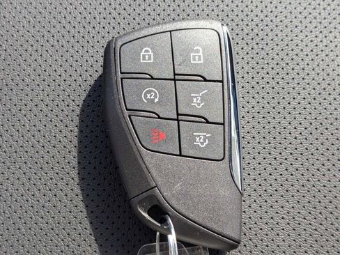 New 2026 Chevrolet Suburban Premier image 32