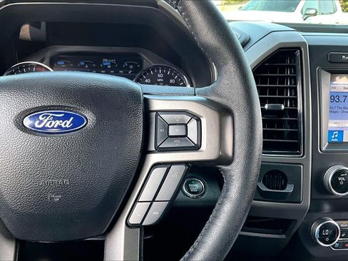 Used 2019 Ford Expedition XLT w/ Equipment Group 202A RWD image 25
