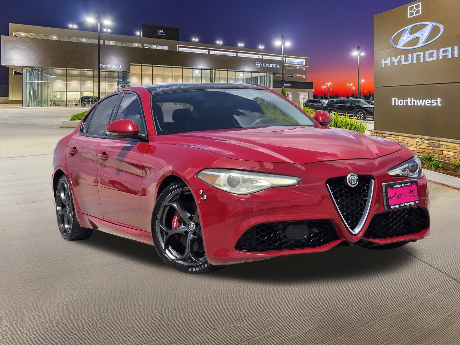Used 2018 Alfa Romeo Giulia Ti Sport w/ Quick Order Package 22U Sport RWD image 3
