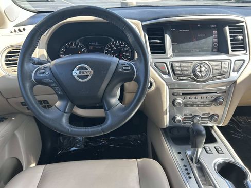 Used 2017 Nissan Pathfinder SL w/ SL Tech Package AWD/4WD image 14