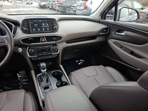 Used 2019 Hyundai Santa Fe Limited image 16
