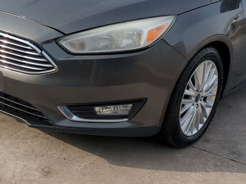 Used 2017 Ford Focus Titanium image 13