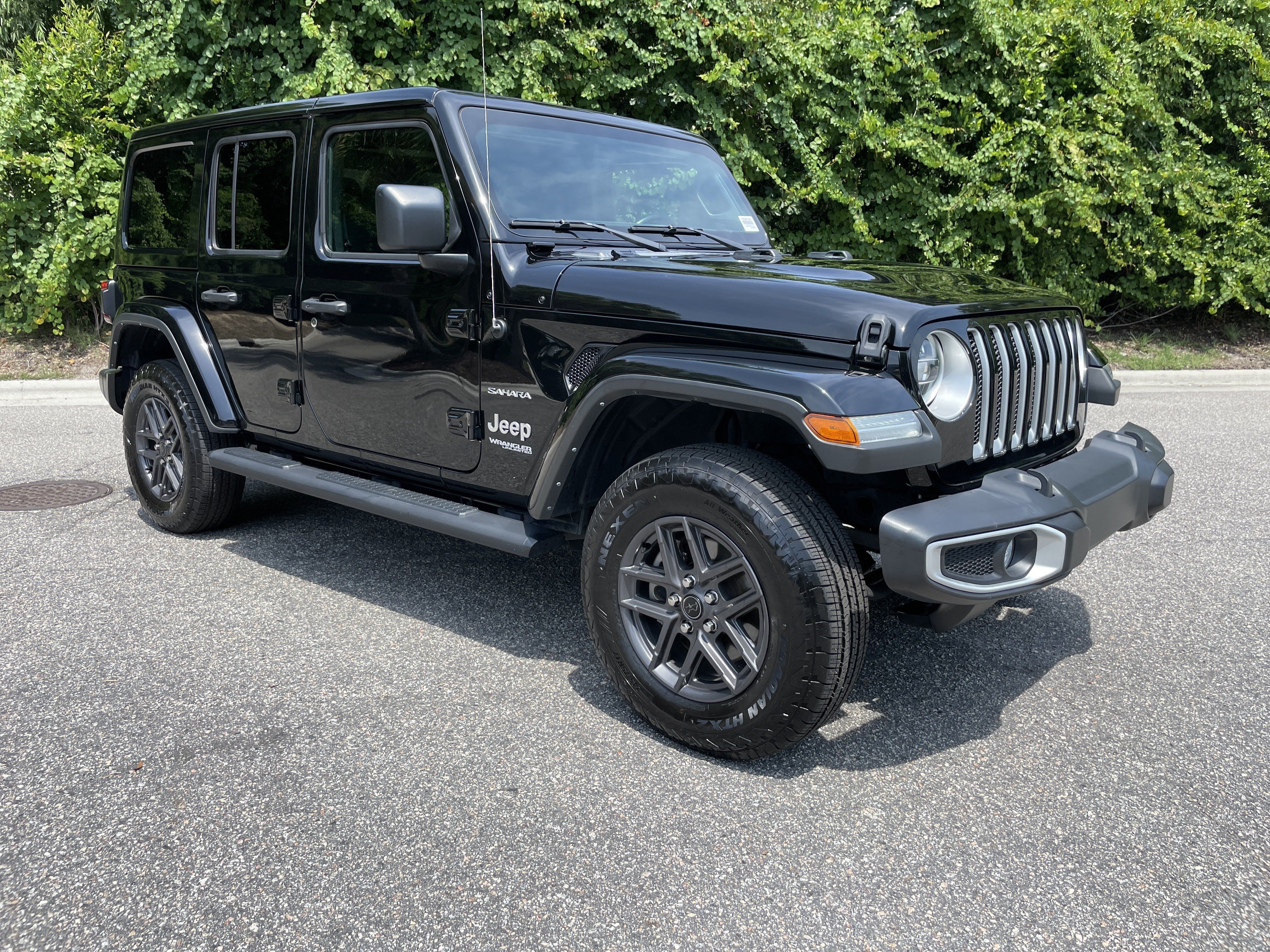 Used 2022 Jeep Wrangler Unlimited Sahara w/ LED Lighting Group AWD/4WD image 2