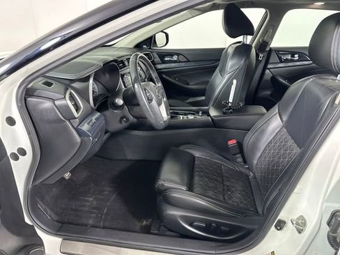 Used 2020 Nissan Maxima Platinum w/ Sport Mat Group image 11