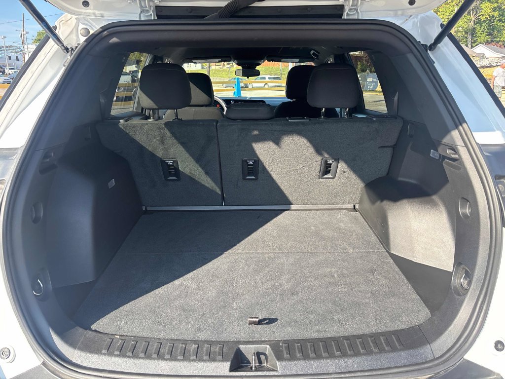 Used 2026 Chevrolet Equinox LT AWD/4WD image 23