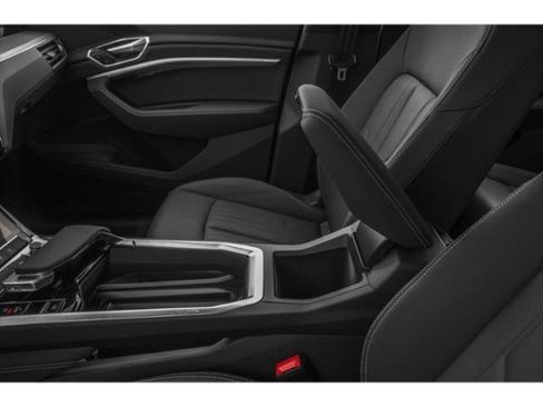 Used 2021 Audi e-tron Premium AWD/4WD image 14