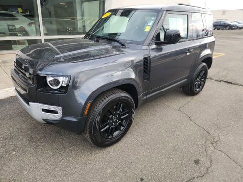 Used 2023 Land Rover Defender 90 S image 2