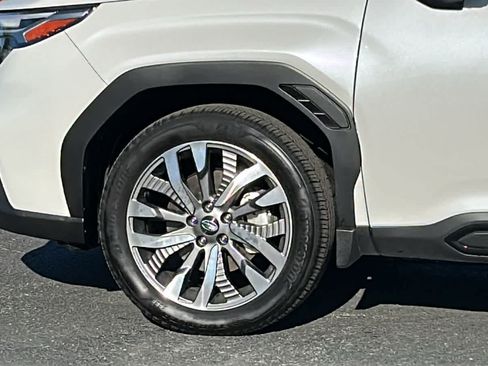 Certified 2025 Subaru Forester Touring AWD/4WD image 10