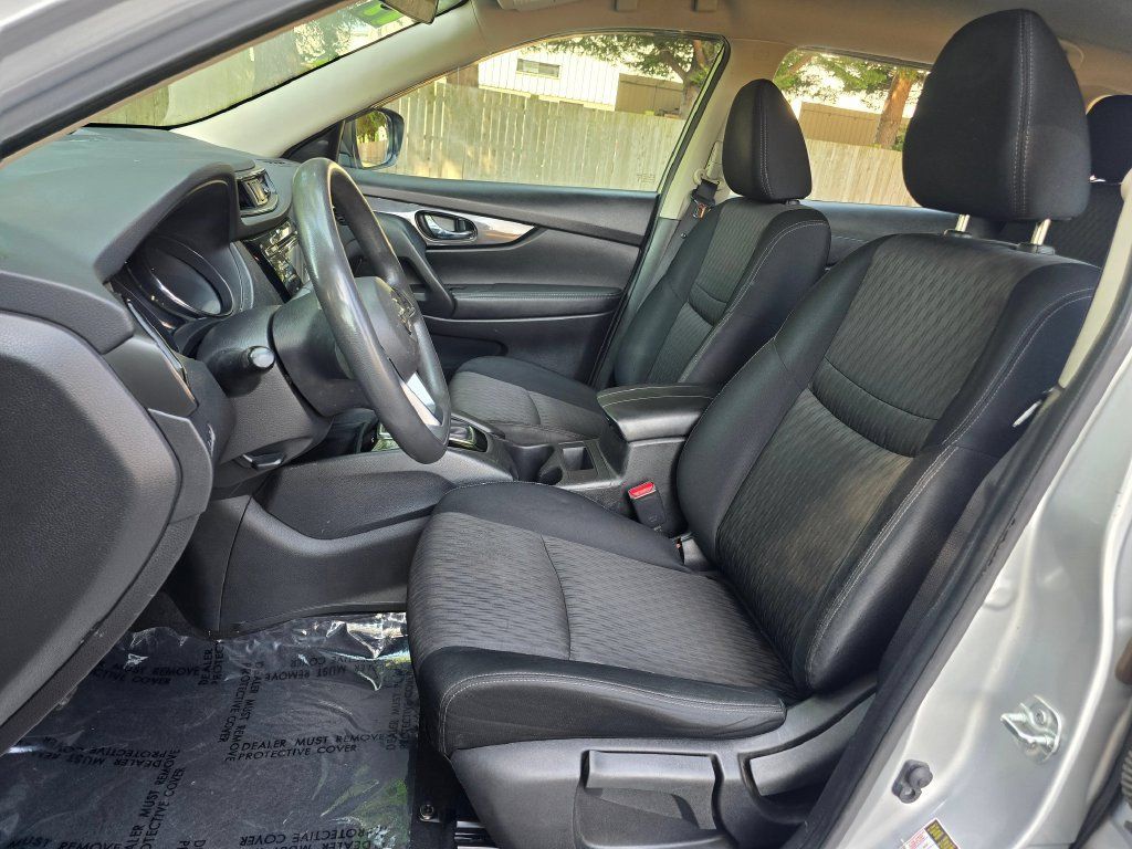Used 2017 Nissan Rogue S AWD/4WD image 22