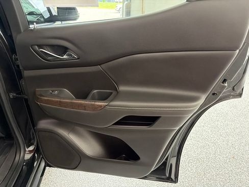 Used 2023 GMC Acadia Denali w/ Black Diamond Edition FWD image 37