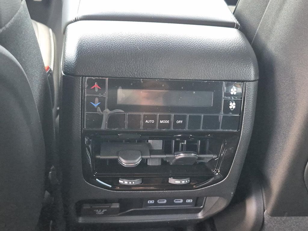 New 2026 Jeep Grand Cherokee L 2WD image 16