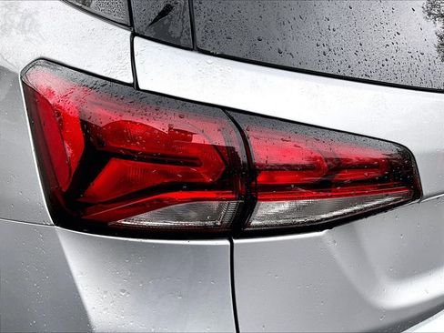 Used 2022 Chevrolet Equinox LS FWD image 24
