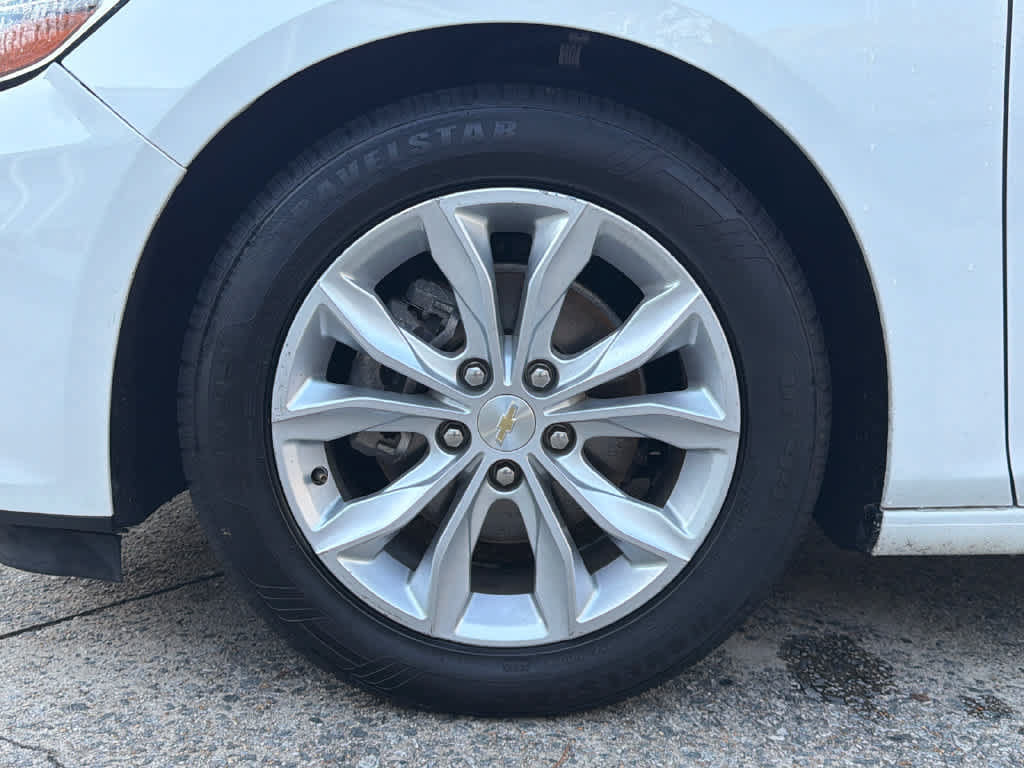 Used 2023 Chevrolet Malibu LT FWD image 11