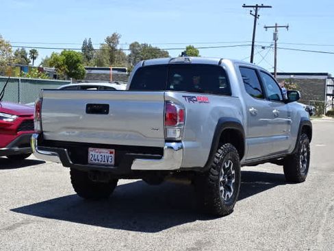 Certified 2023 Toyota Tacoma TRD Off-Road AWD/4WD image 11