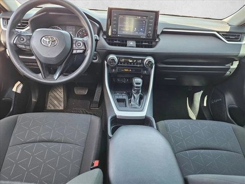Used 2021 Toyota RAV4 XLE w/ Convenience Package FWD image 22