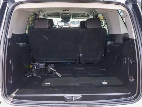 Used 2019 Chevrolet Tahoe 4WD w/ Enhanced Driver Alert Package image 24