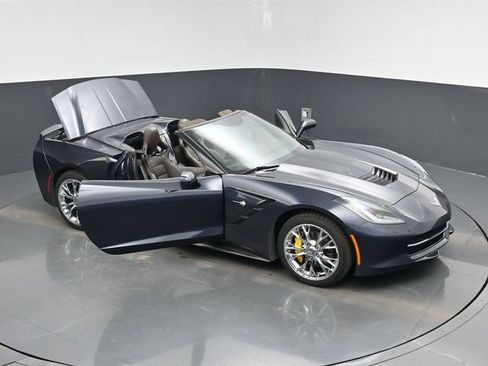 Used 2014 Chevrolet Corvette Stingray Convertible w/ 3LT Preferred Equipment Group RWD image 19