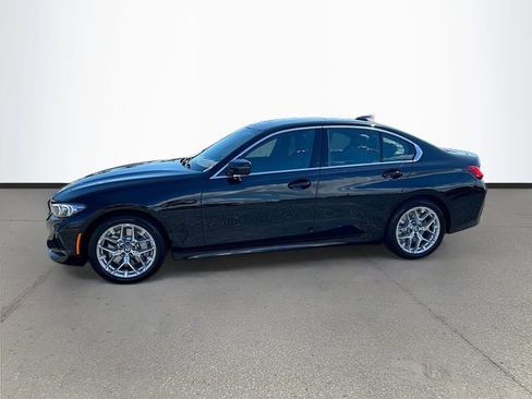 Used 2026 BMW 330i xDrive Sedan AWD/4WD image 4