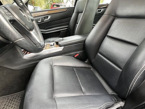 Used 2014 Mercedes-Benz E 350 4MATIC Wagon image 17