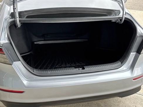Used 2023 Honda Accord LX image 25
