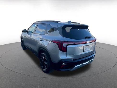 Used 2025 Kia Seltos S FWD image 10