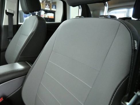 Used 2016 Ford Escape SE AWD/4WD image 18