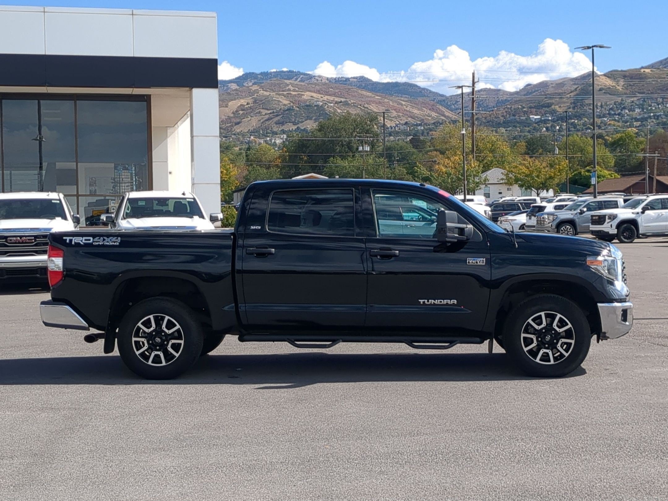 Used 2018 Toyota Tundra SR5 w/ TRD Off Road Package AWD/4WD image 7