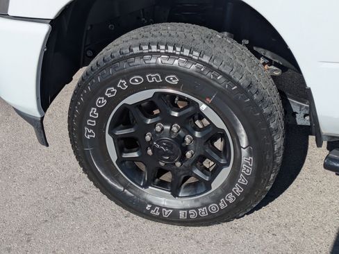 Used 2025 RAM 2500 Laramie AWD/4WD image 14
